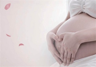 胎兒在肚子里哭能感覺到嗎 胎兒在準媽媽肚子變化